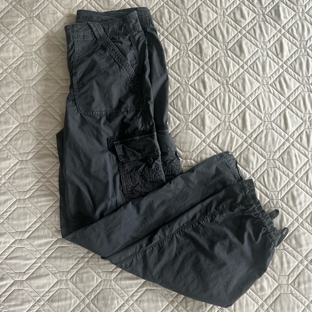 American Eagle Haze Grey Cargo Pants